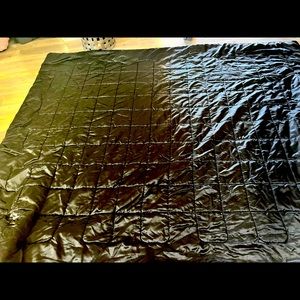 Victoria secret polyester king size comforter